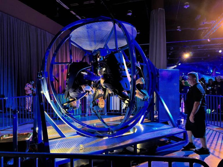 4-Spin Gyrosphere Thrill Ride | 4 Person Party Ride Rental in FL